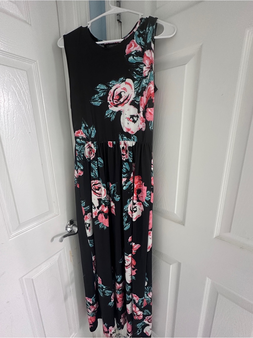 Black Floral Maxi Dress -S